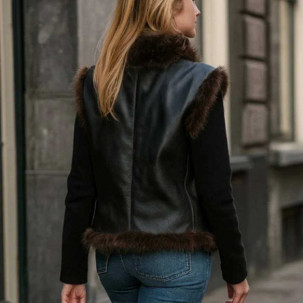 Black 100% Leather Vest with Real Brown Fur Trim in L - Picture 1 of 10